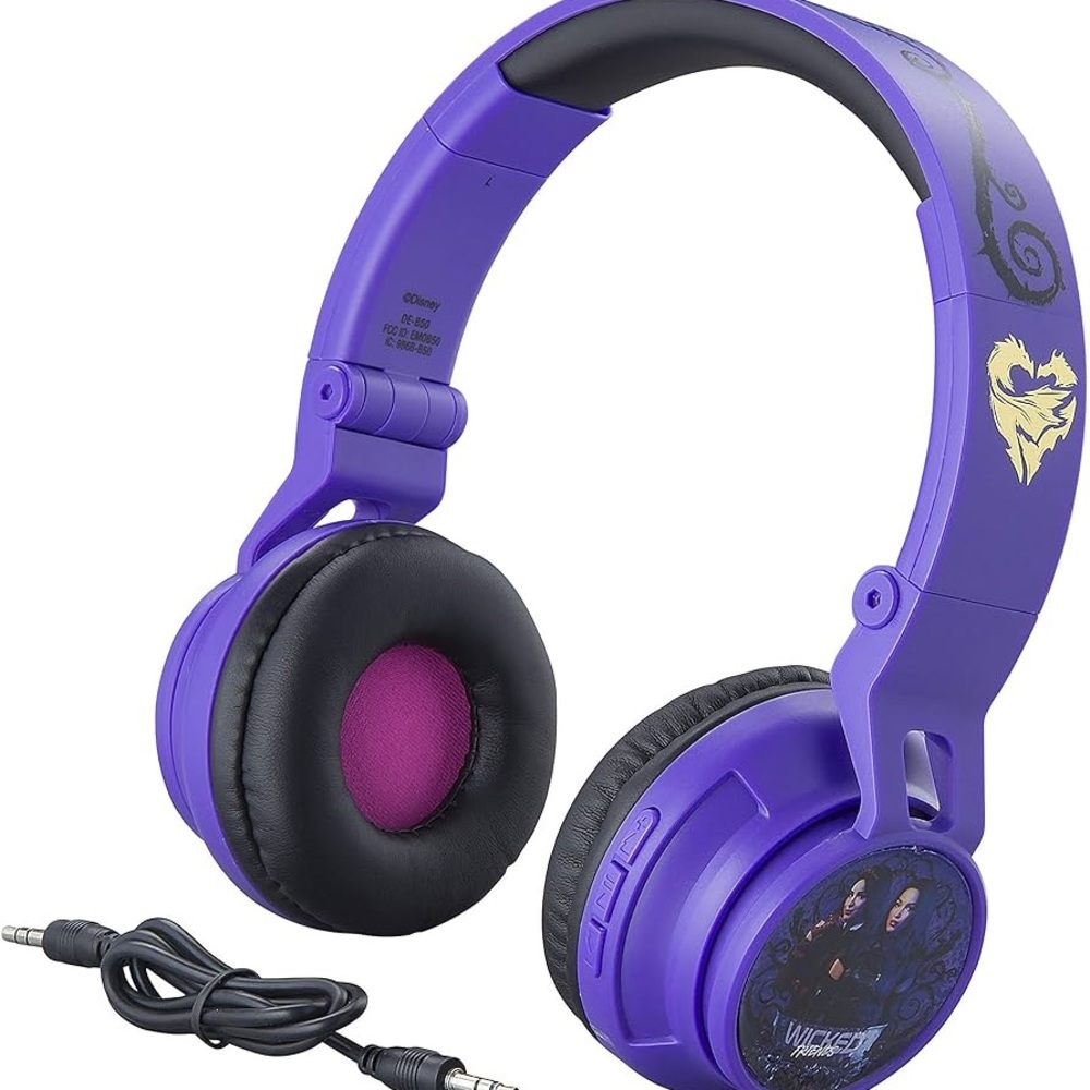 Descendants 3 Purple Over-Ear Headphones with Cable